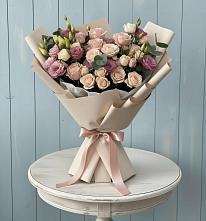 Букет цветов из:  Розы и Лизиантусы в Нешукае