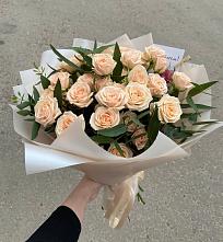 Букет Кремовые розы Латте в Нешукае