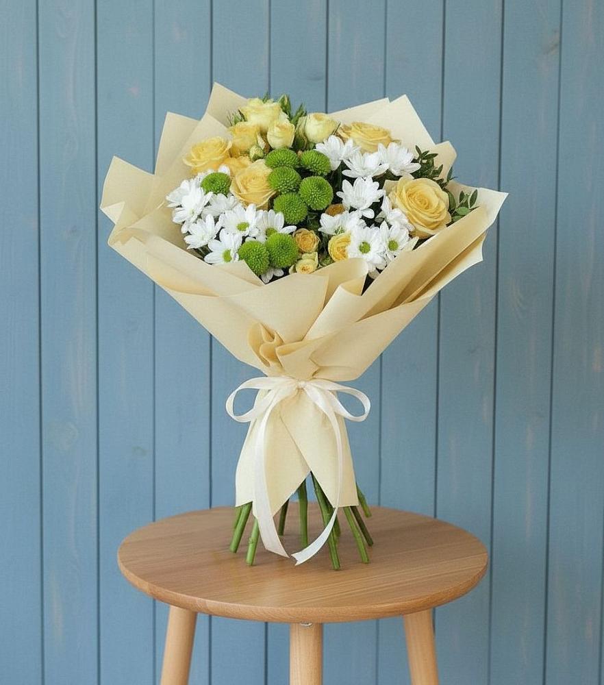Букет цветов из: Хризантемы и Розы в Нешукае