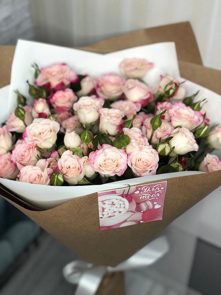 Букет цветов из: Розы в Нешукае