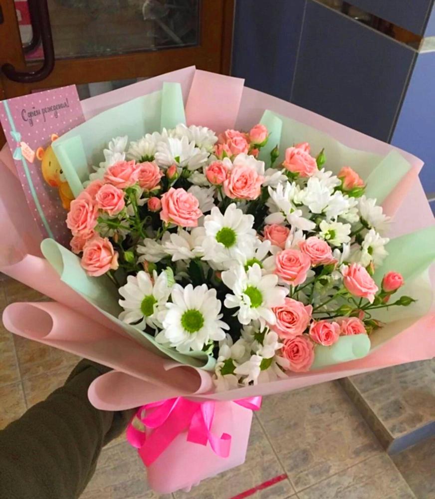 Букет цветов из: Розы и Хризантемы в Нешукае