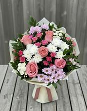 Букет цветов из:  Альстромерии, Гвоздики, Розы и Хризантемы #REPLACE_PRED# Нешукае