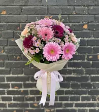 Букет цветов из:  Герберы и Хризантемы #REPLACE_PRED# Нешукае