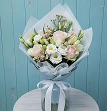 Букет цветов из:  Розы и Лизиантусы в Нешукае