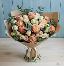 Букет цветов из:  Альстромерии и Розы #REPLACE_PRED# Нешукае